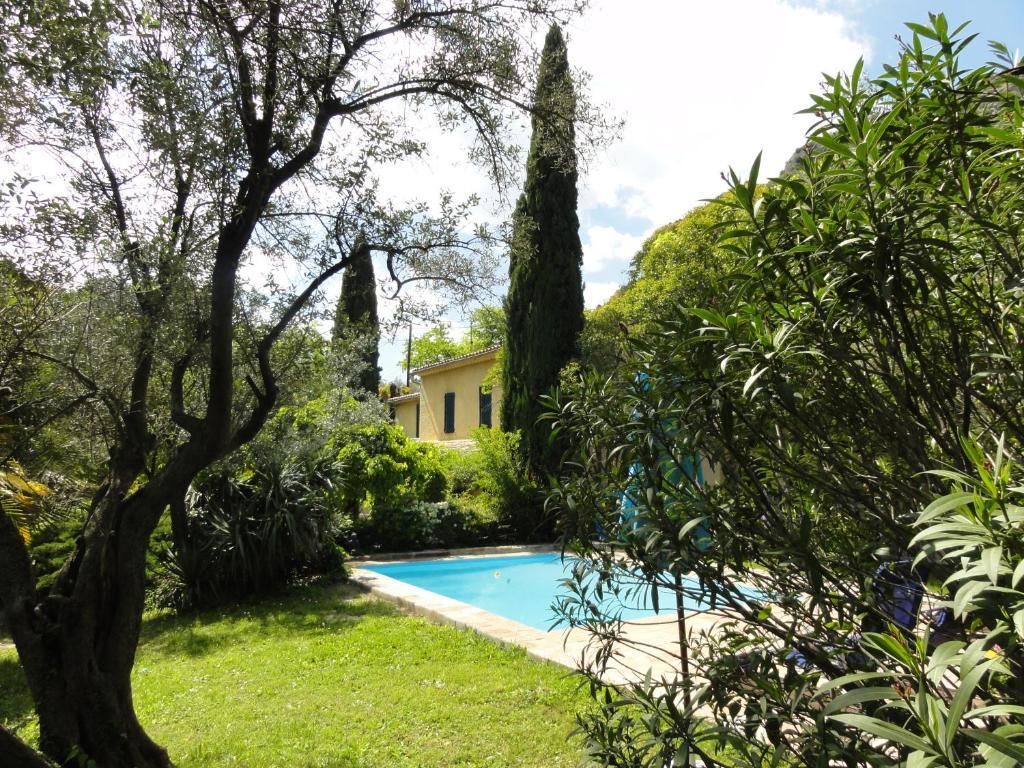 Les Montades Chambres D'Hotes Anduze Exterior photo